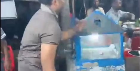 গভীর রাতে নৌ পুলিশের এএসআইয়ের কাণ্ড, ভিডিও ভাইরাল